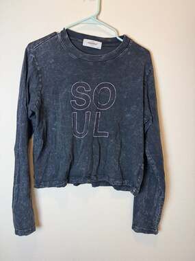 SoulCycle Mineral Acid Wash Long Sleeve Cropped Graphic Shirt Black Medium